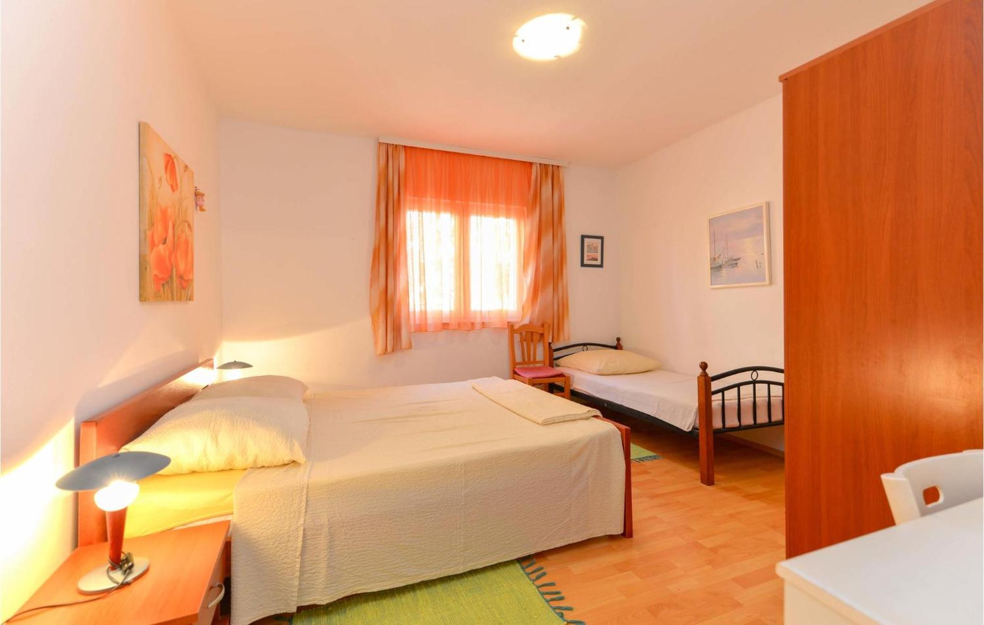 1 Bedroom Nice Apartment In Zadar Exterior photo