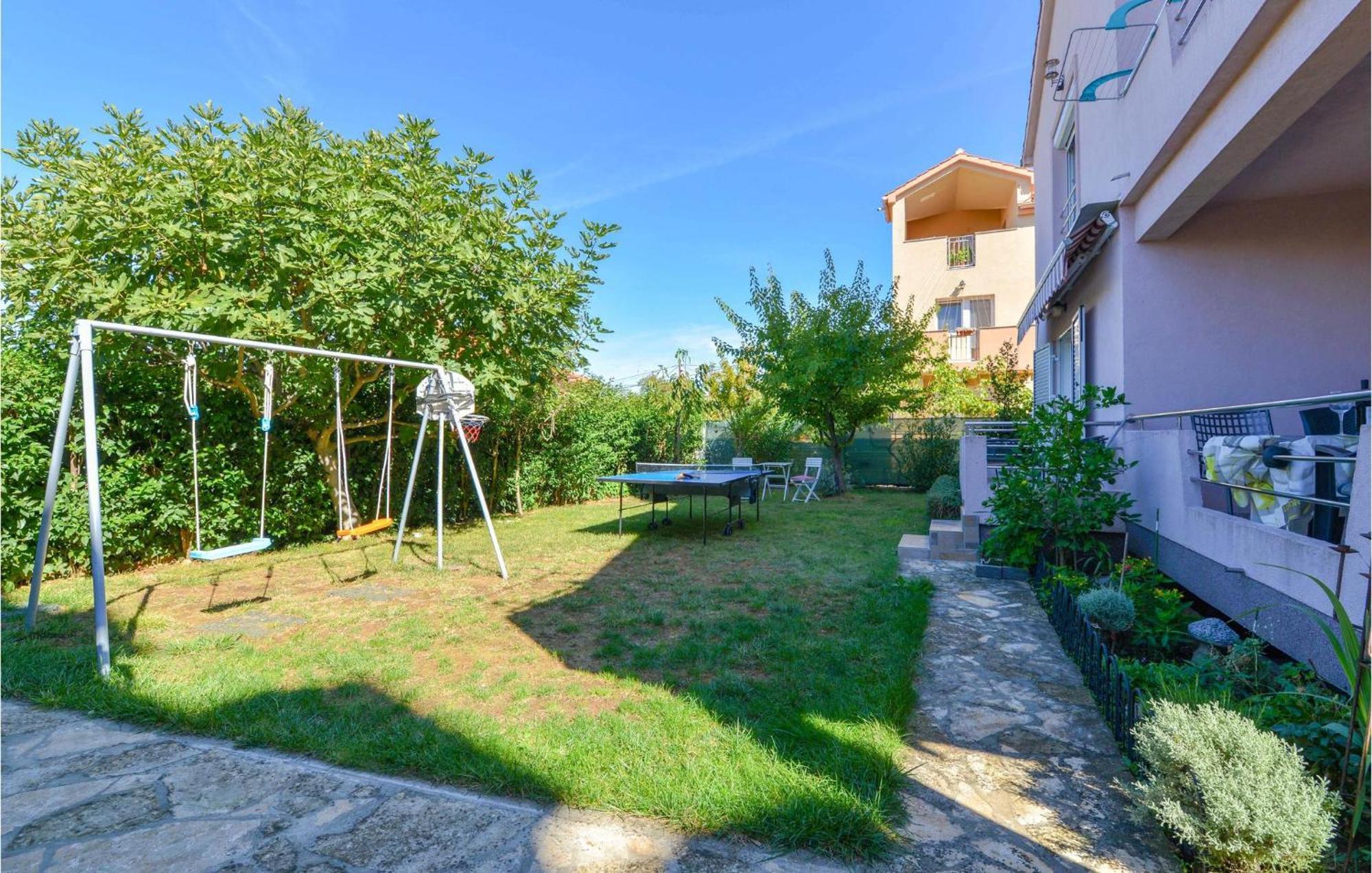 1 Bedroom Nice Apartment In Zadar Exterior photo